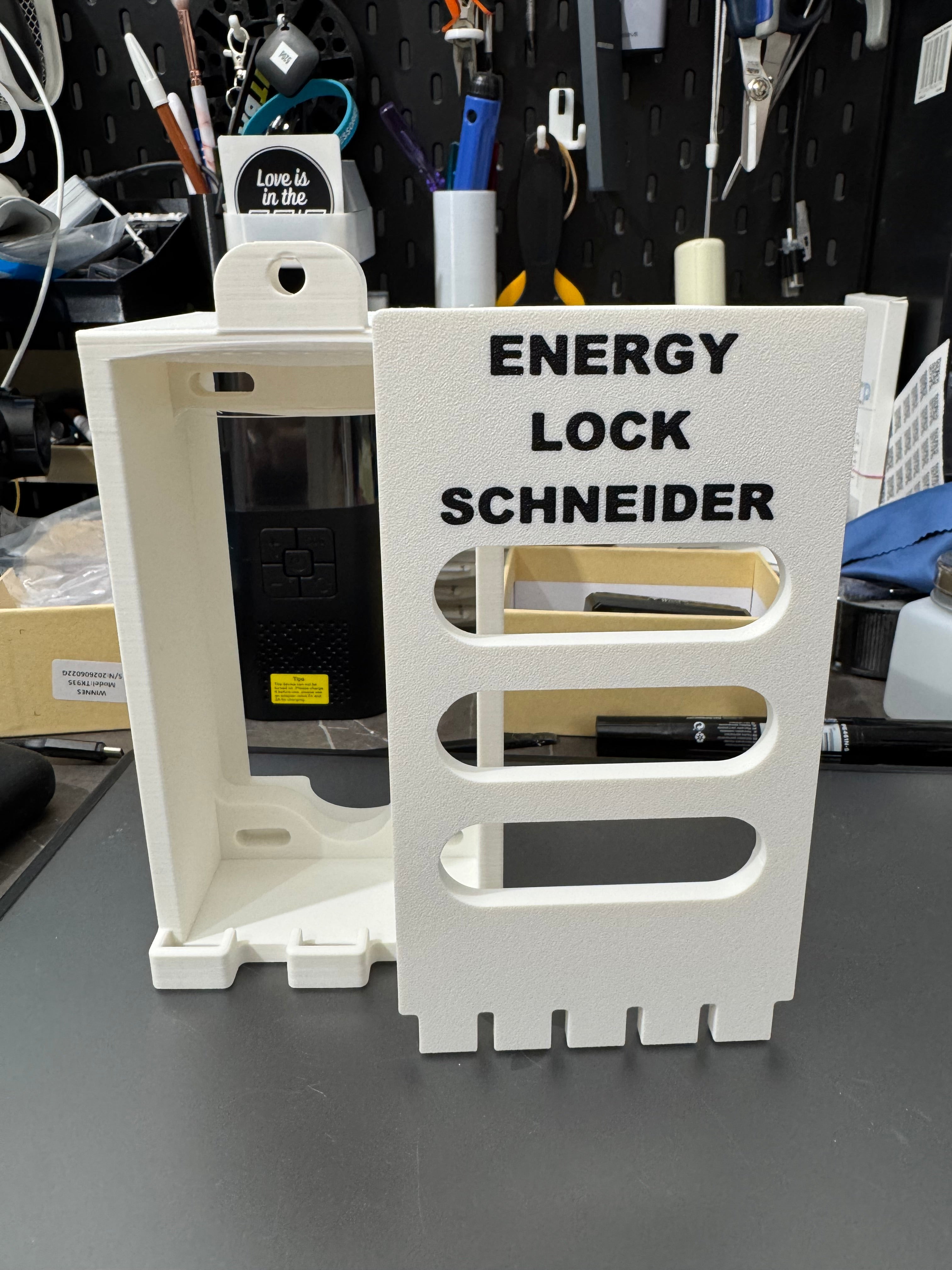 ENERGY LOCK SCHNEIDER EDITION